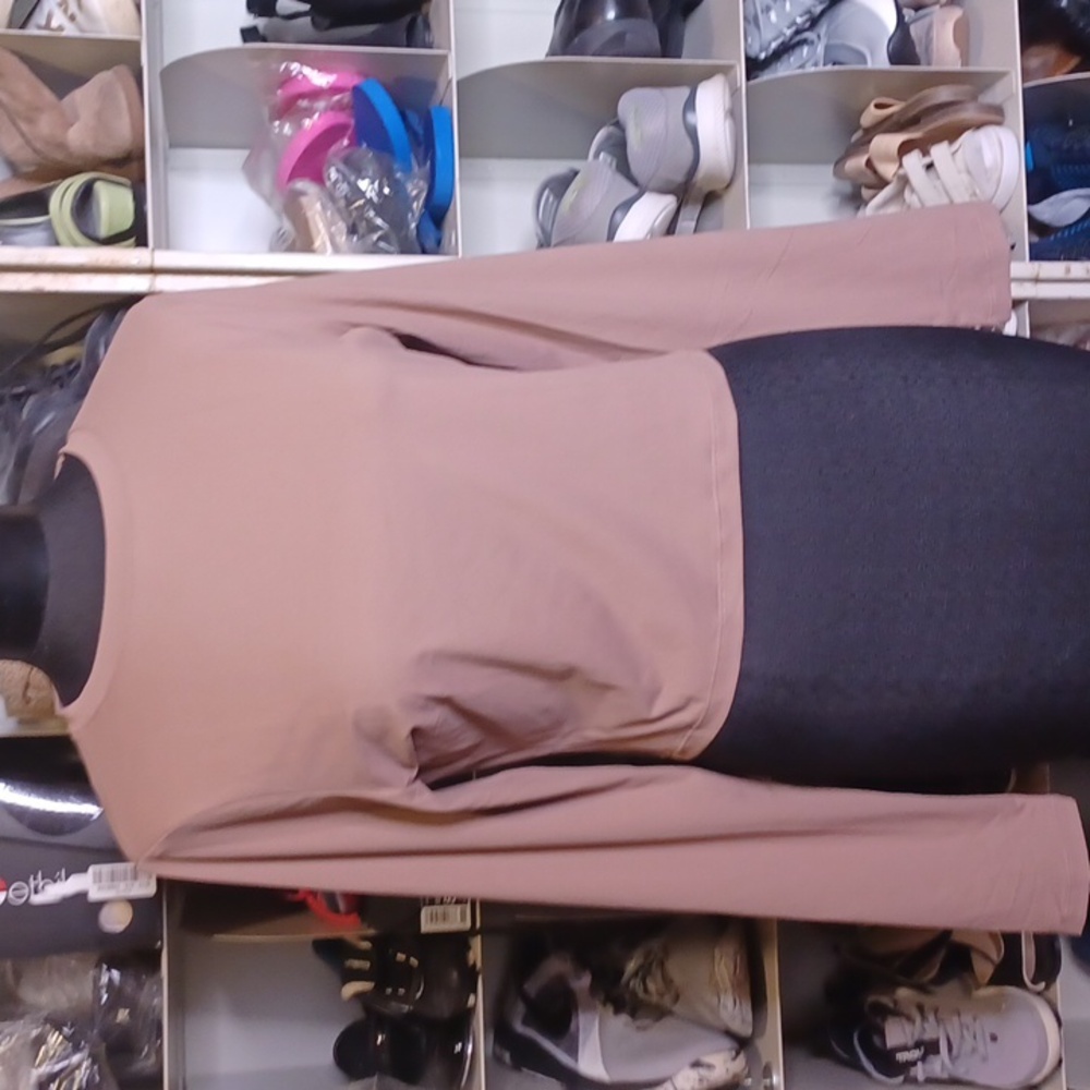 + New Automet coffee colored top size XL